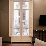 Beautiful Cosy Modern Apartment ,19Th Century Building