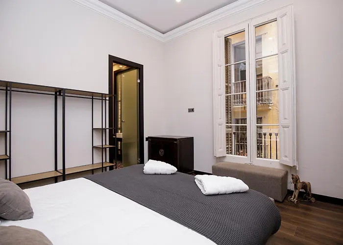 Beautiful Cosy Modern Apartment ,19Th Century Building