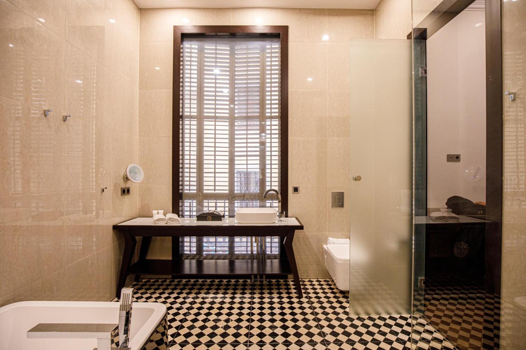 Beautiful Cosy Modern ,19th Century Building * Barcelona